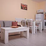 6,smolyan Lakes Apartment
